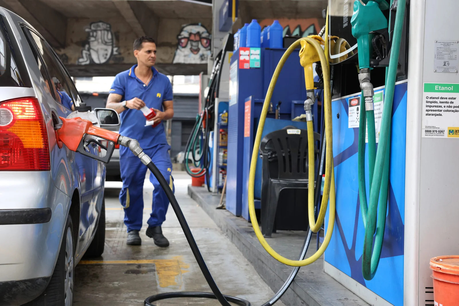 Governo Federal libera R$ 550 milhões para subsidiar diesel e tentar conter alta dos preços